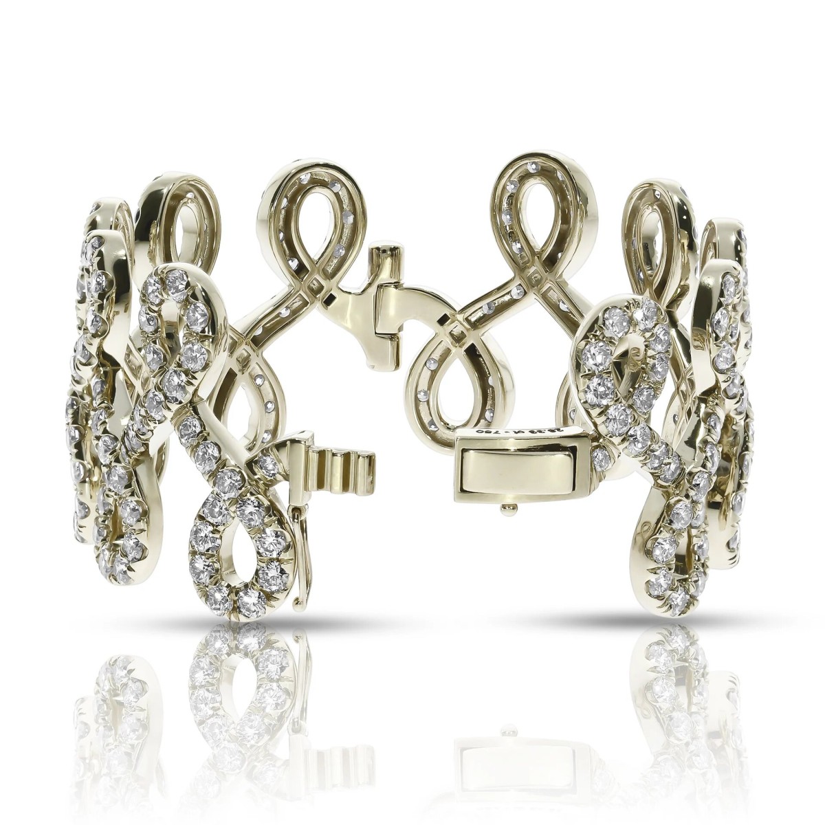 26 Carat Diamond Bangle Bracelet Harmonious Combination
