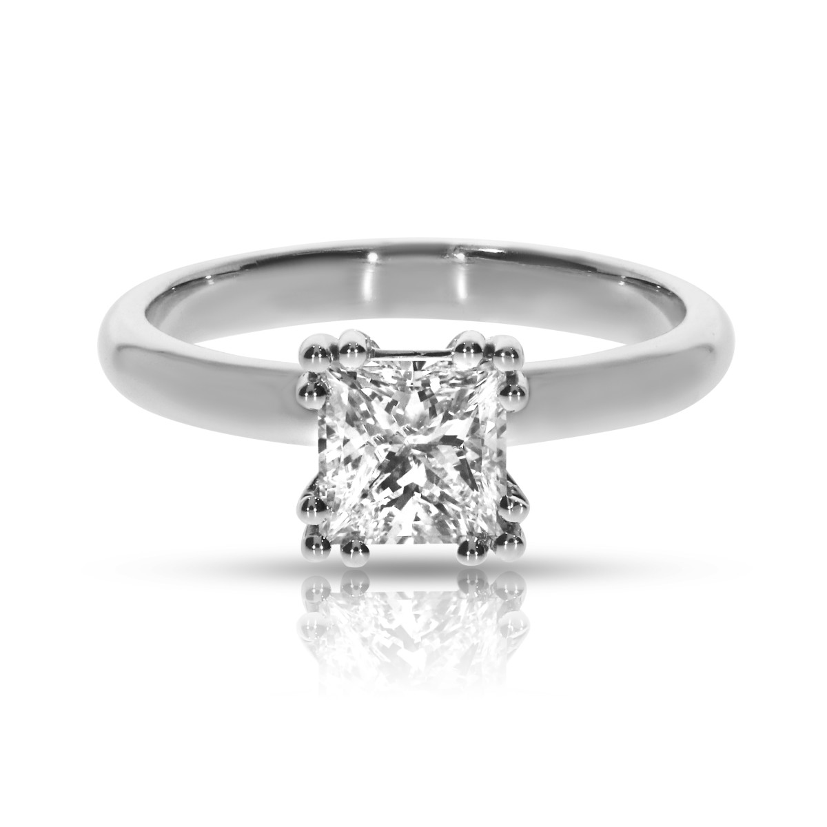1 Carat Diamond Solitaire Ring Lares and Penates