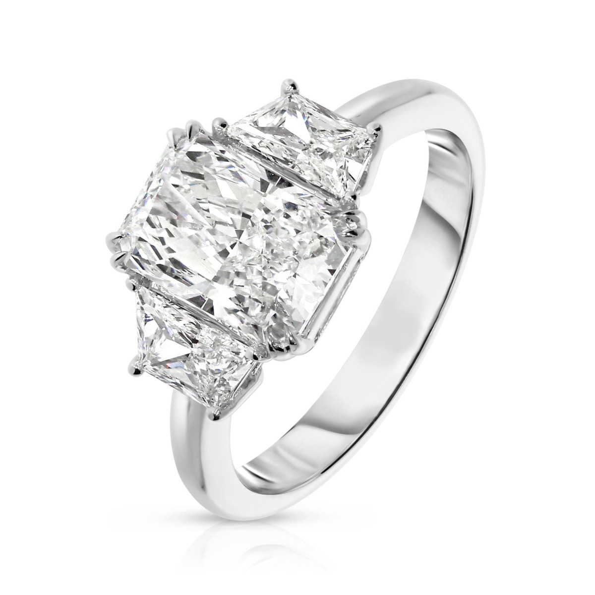 3.30 Carat Diamond Three-Stone Ring Trilogy